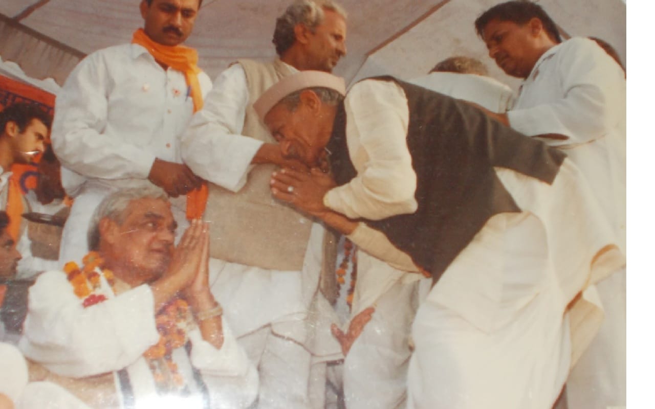 Atal bihari vajpayee was fond of eaten mangos of this village from Baghpat up