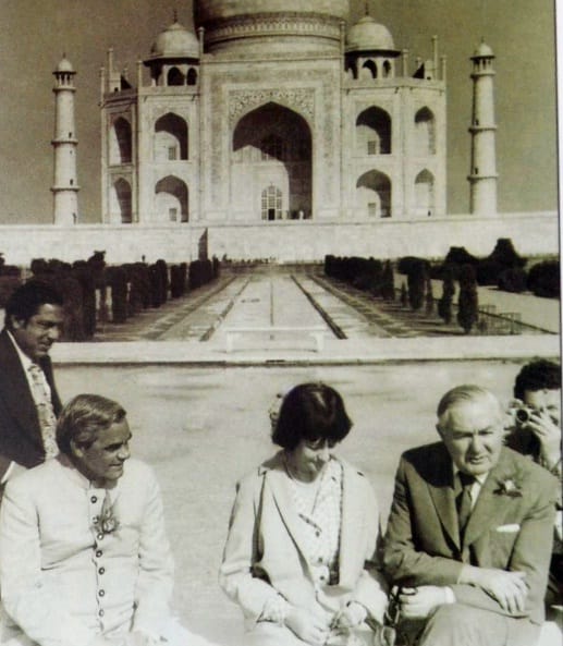 41 years ago atal bihari vajpayee come to see taj mahal with British pm Leonard James Callaghan