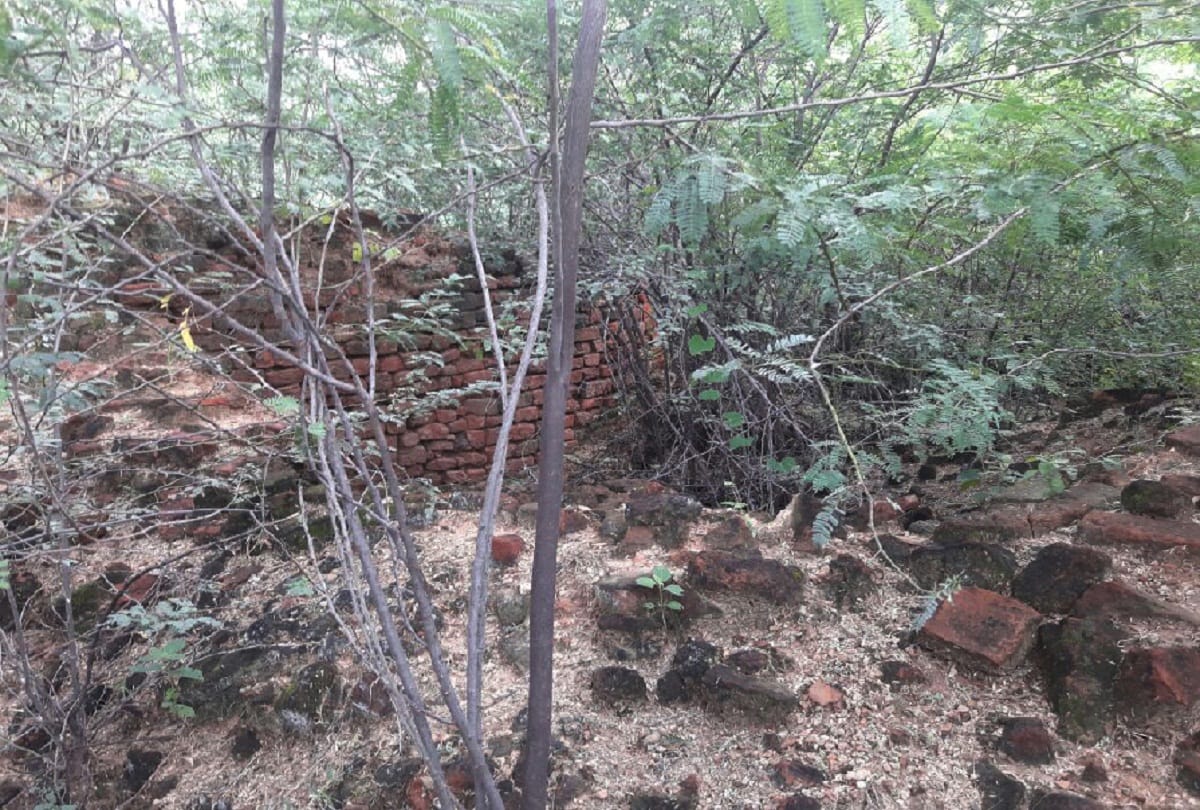 atal bihari vajpayee paternal village bateshwar house damage