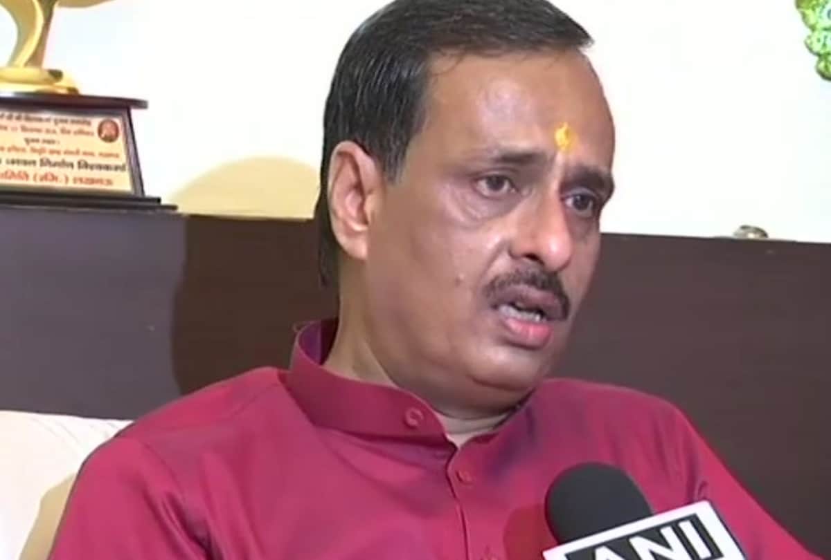 deputy chief minister dinesh sharma in kanpur