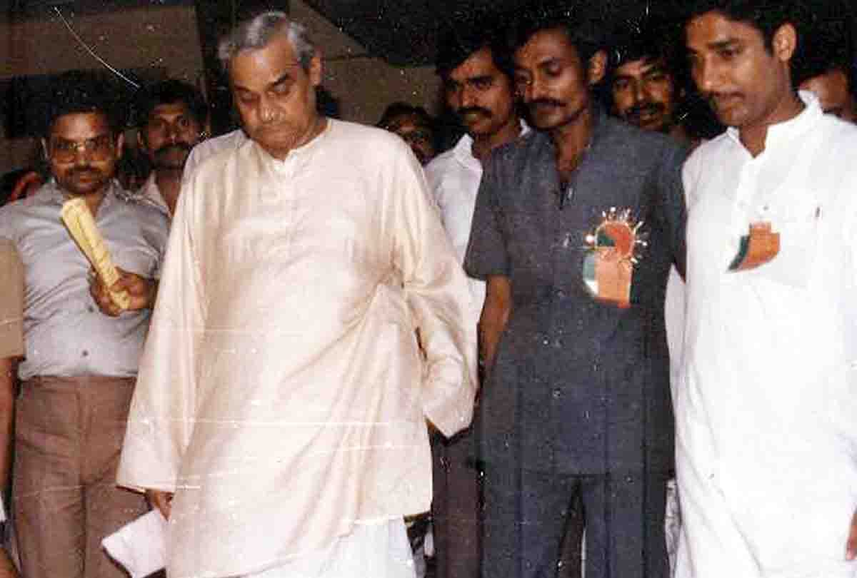 relation between Atal Bihari Vajpayee and First Jan Sangh MP