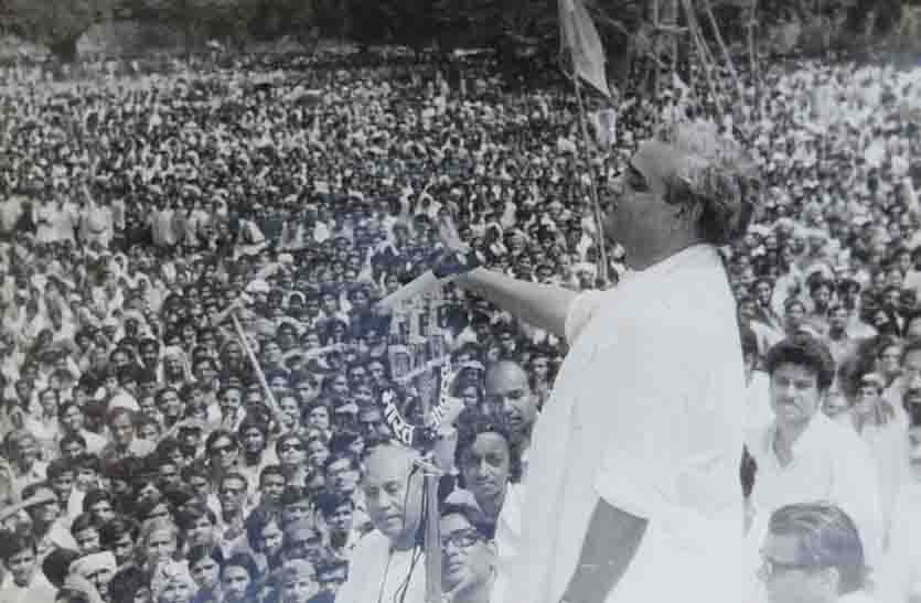 Some of answers given by Atal bihari vajpayee