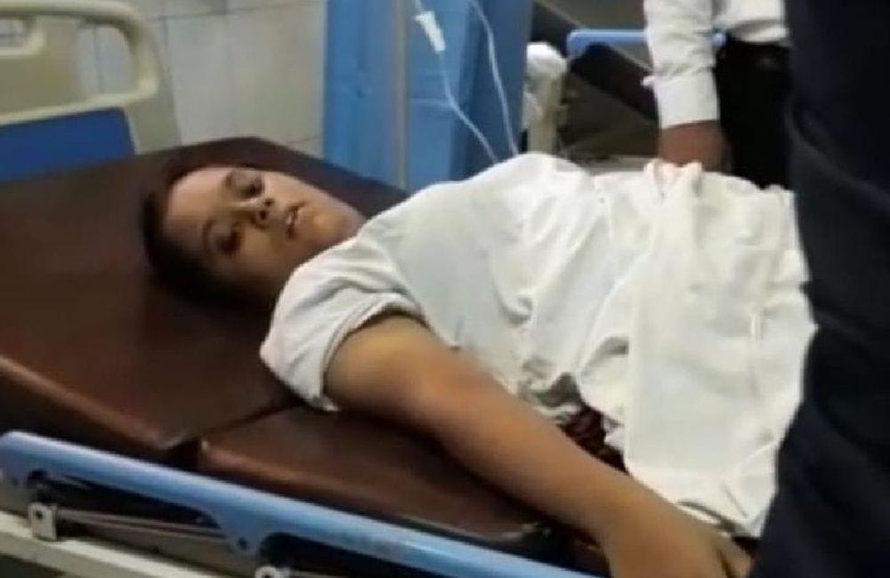 Truck crushed feet of girl student