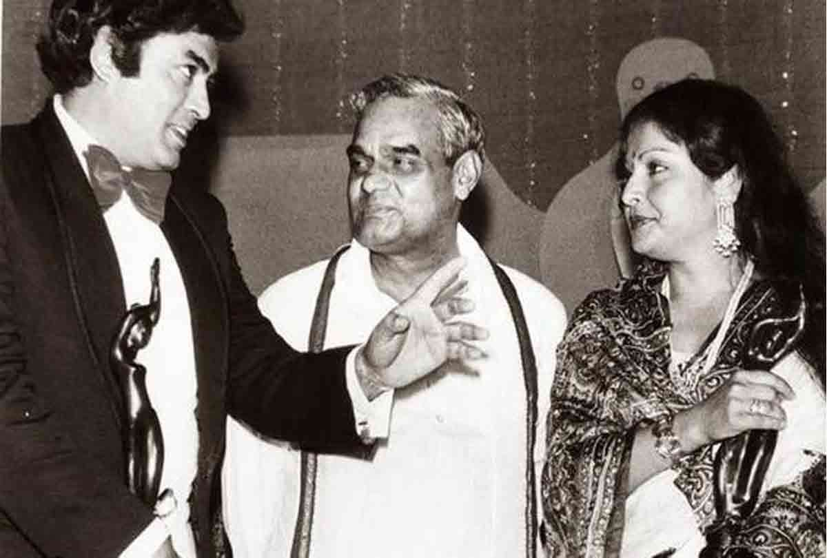 atal bihari vajpayee bollywood connection and unseen photos with celebraties