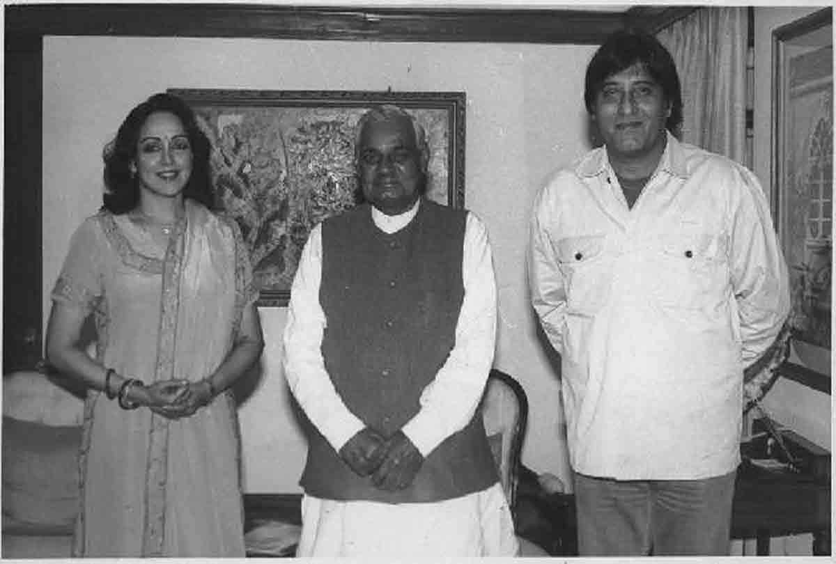 atal bihari vajpayee bollywood connection and unseen photos with celebraties