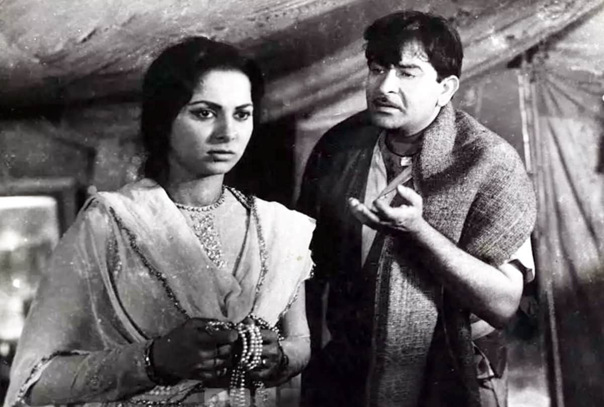 Former Prime Minister Atal Bihari Vajpayee favorite film teesri kasam