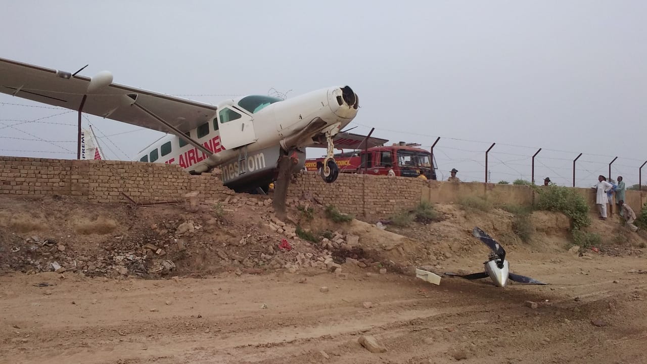reality of plane crash which is viral in social media