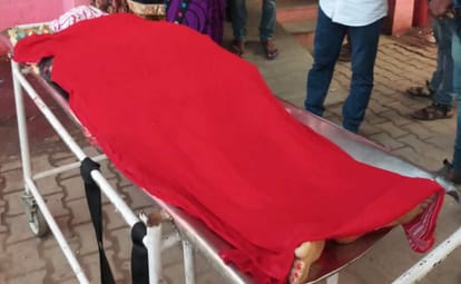 Two lekhpal from Bhadohi killed in road accident at mirzapur