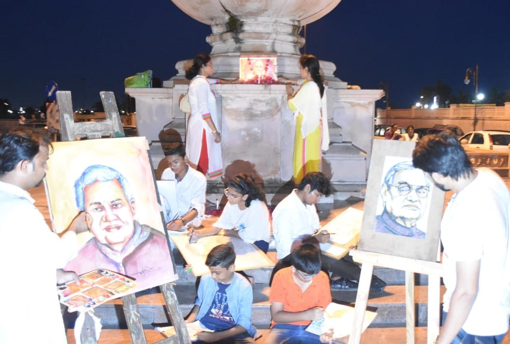 lucknow pays tribute to atal bihari vajpayee.
