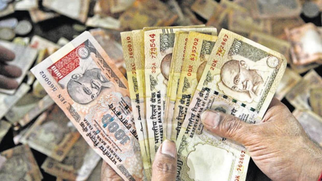 RBI starts investigation on fake notes deposited during demonetisation.