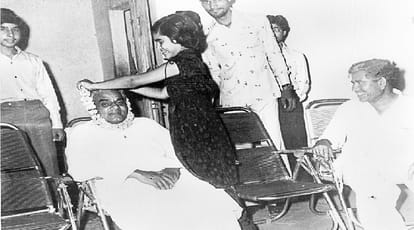 Atal Bihari Vajpayee's speech, and a crowd of people, and had said this in Meerut