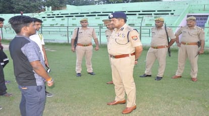 Athletic coach was shot at Kailash Prakash Stadium in Meerut, and admitted to the injured hospital