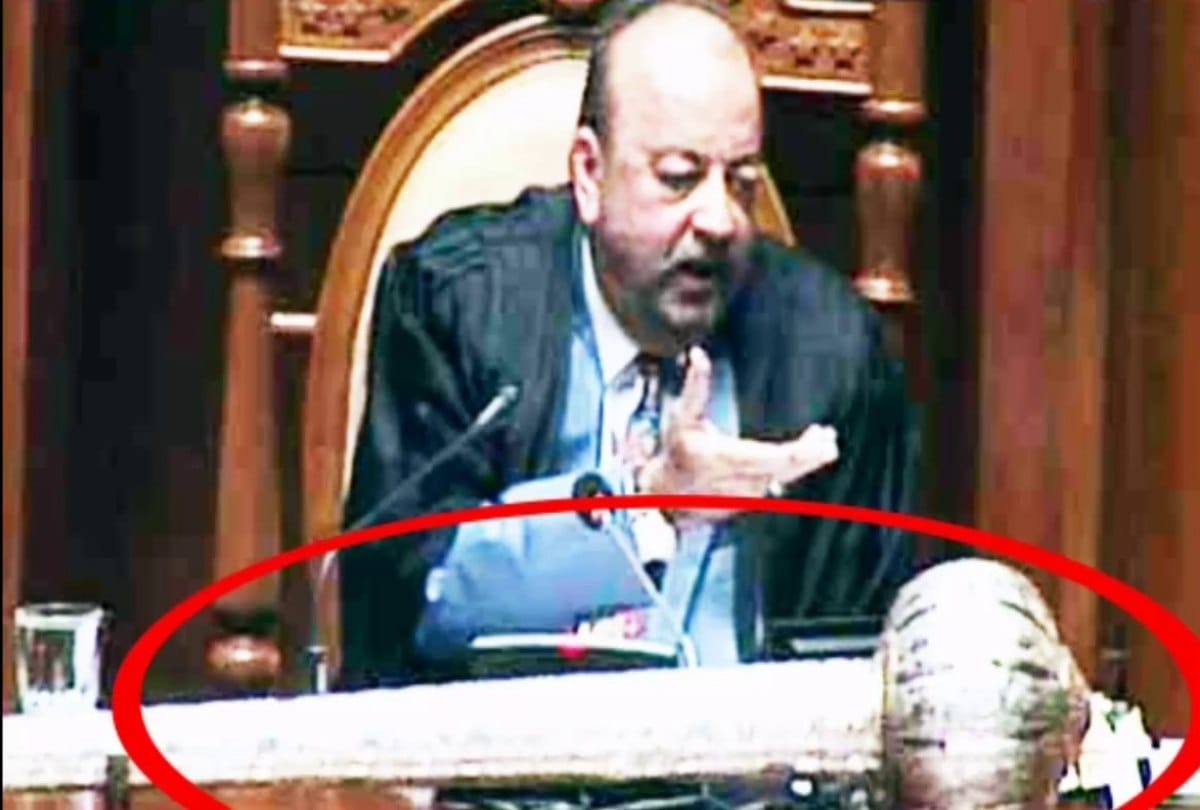 Know the Stange facts about parliament of pakistan