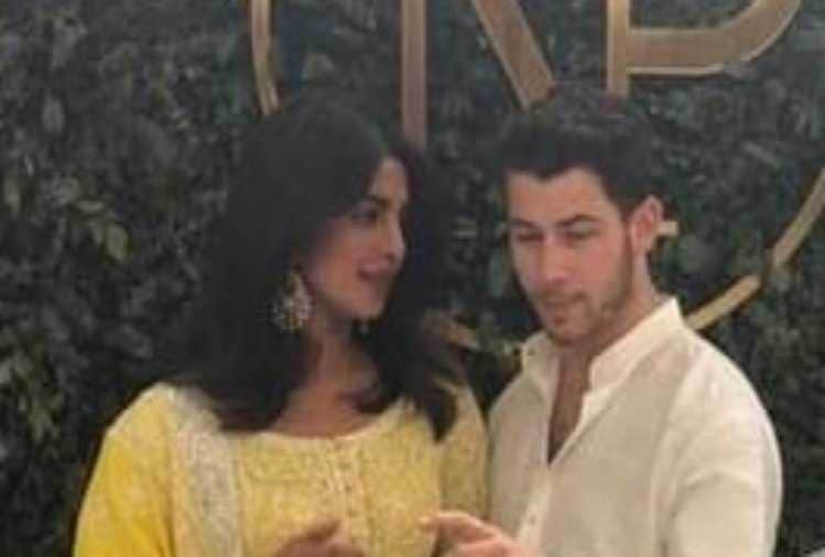 priyanka chopra and nick jonas engagement ceremony pictures