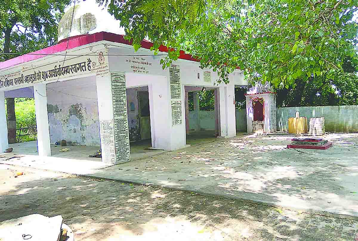 priests murder with sharp weapons in auraiya