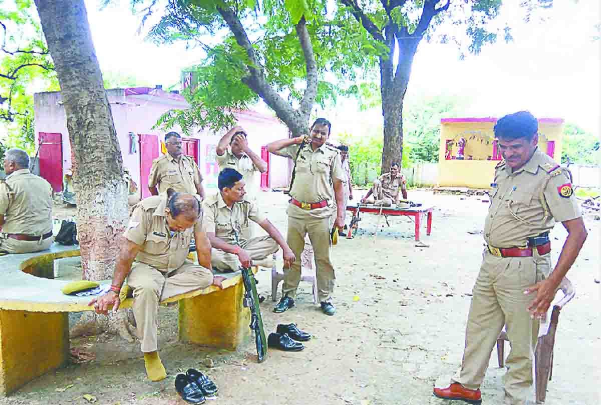 priests murder with sharp weapons in auraiya