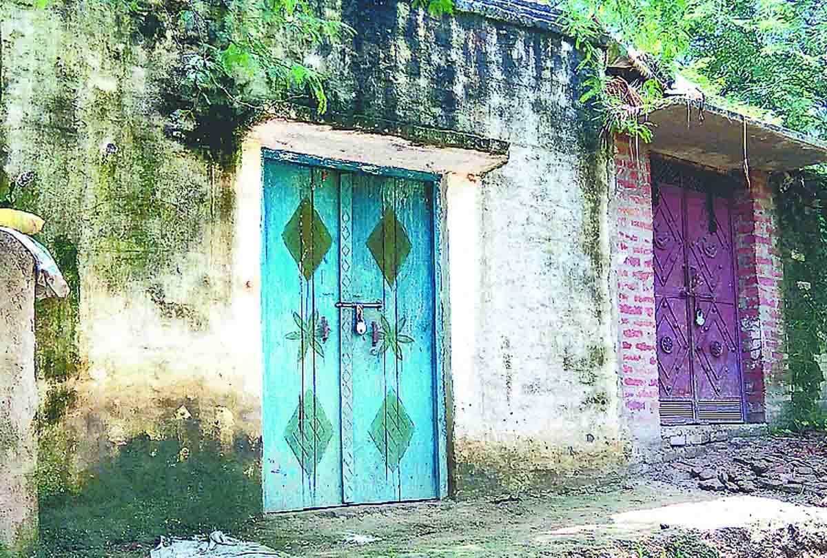 priests murder with sharp weapons in auraiya