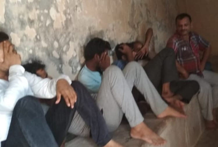 UP STF arrested fraud gang from KGMU