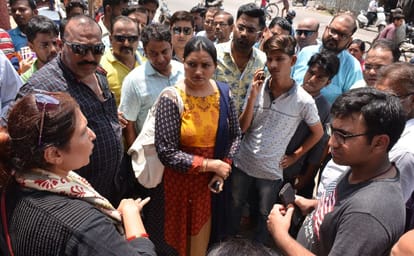 many people wants to help schoolgirl gargi of agra