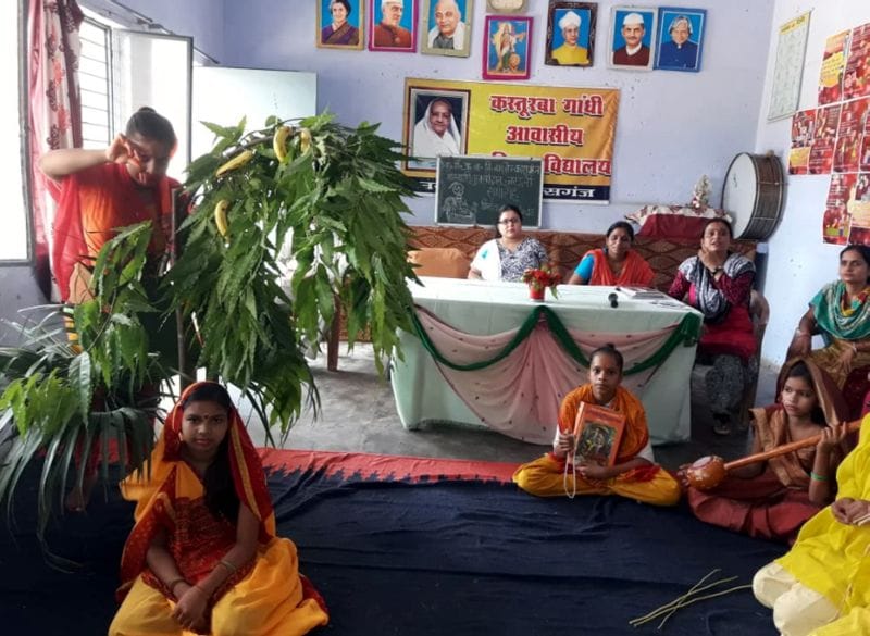 छात्राओं ने रामचरित मानस की सुनाई चौपाईया