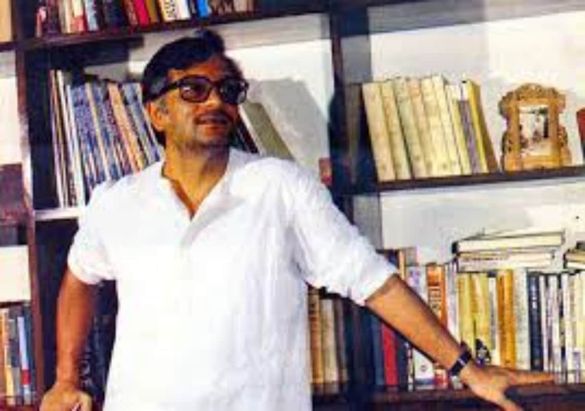 Lines by Gulzar that beautifully capture the depth of pain, love and life