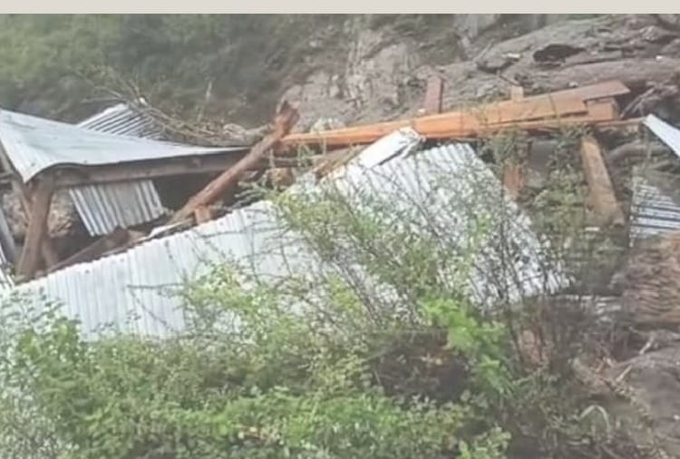 बादल फटने के बाद रात भर जागते रहे रशोल और छलाल के ग्रामीण