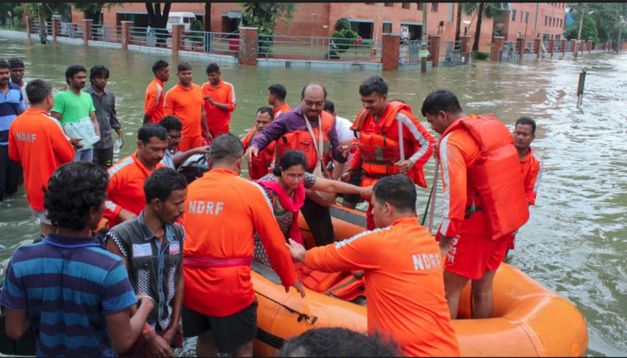 NDRF organized 58 teams to relief and rescue operations to save people from Kerala floods