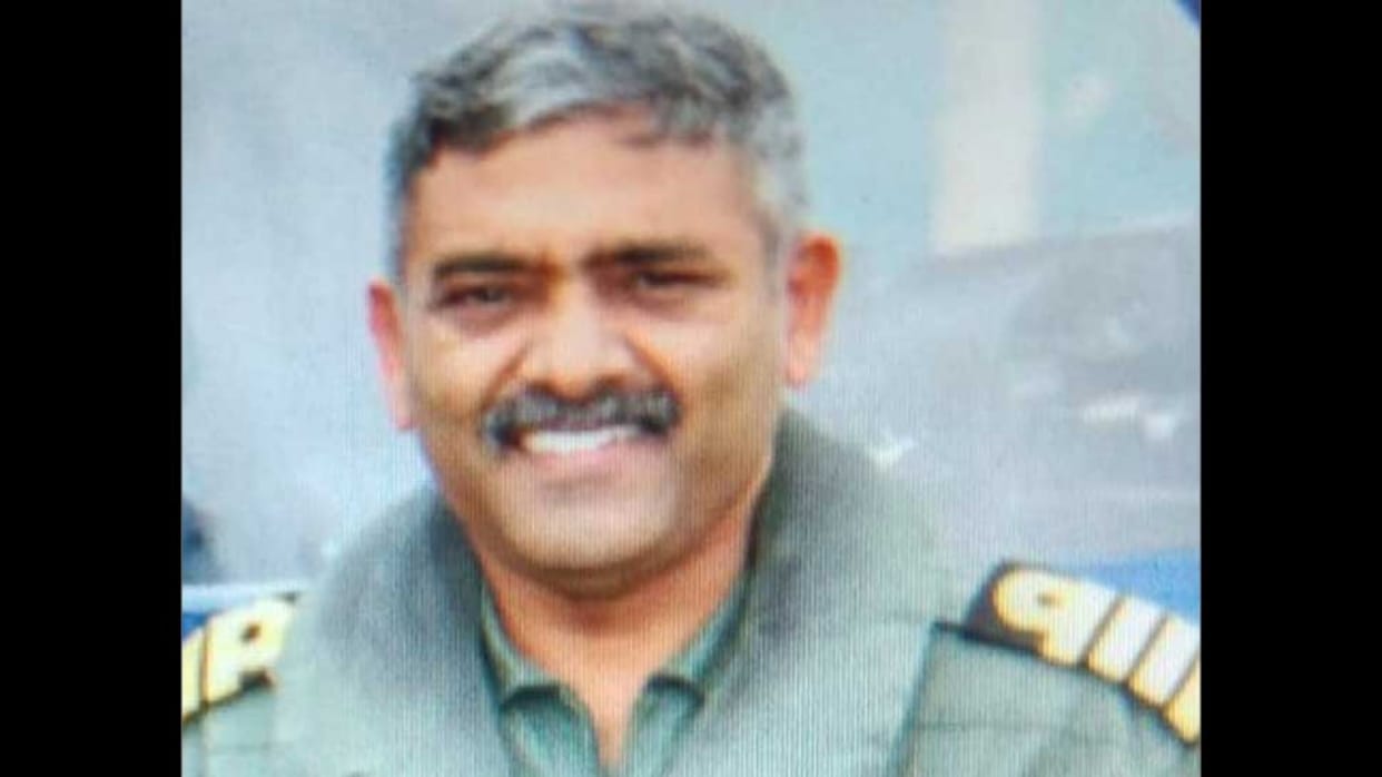 Kerala Flood: captain P Rajkumar saves 36 lives and commander Sharma saves pregnant woman