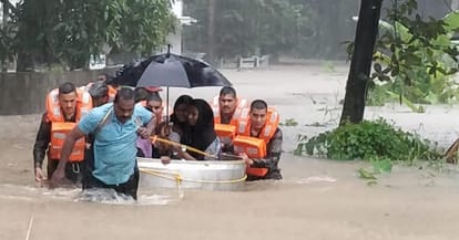 Kerala flood: Hands from all sides raised to help the victims