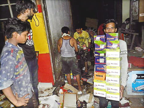 Traders fire on fire without reaching fire