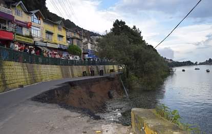 nainital mall road collapse in naini lake