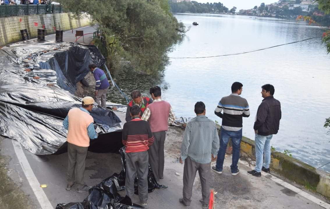 Blast may posible under Nainital mall road sewerage line due to continuously colleps