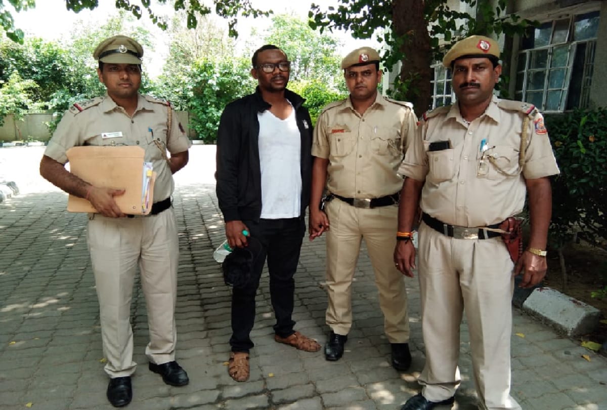 Nigerian and her girlfriends arrested from Hyderabad airport