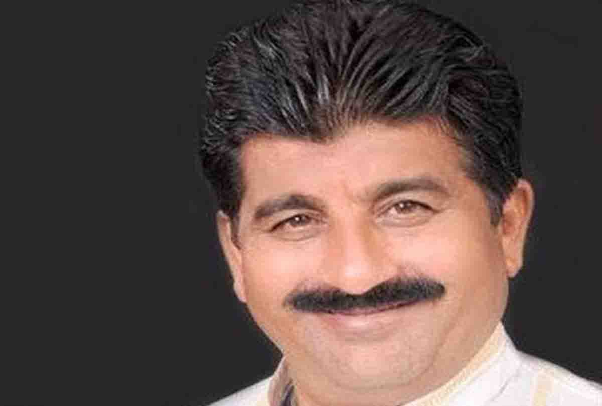 Raghunandan Singh Bhadauria is surrounded by controversies