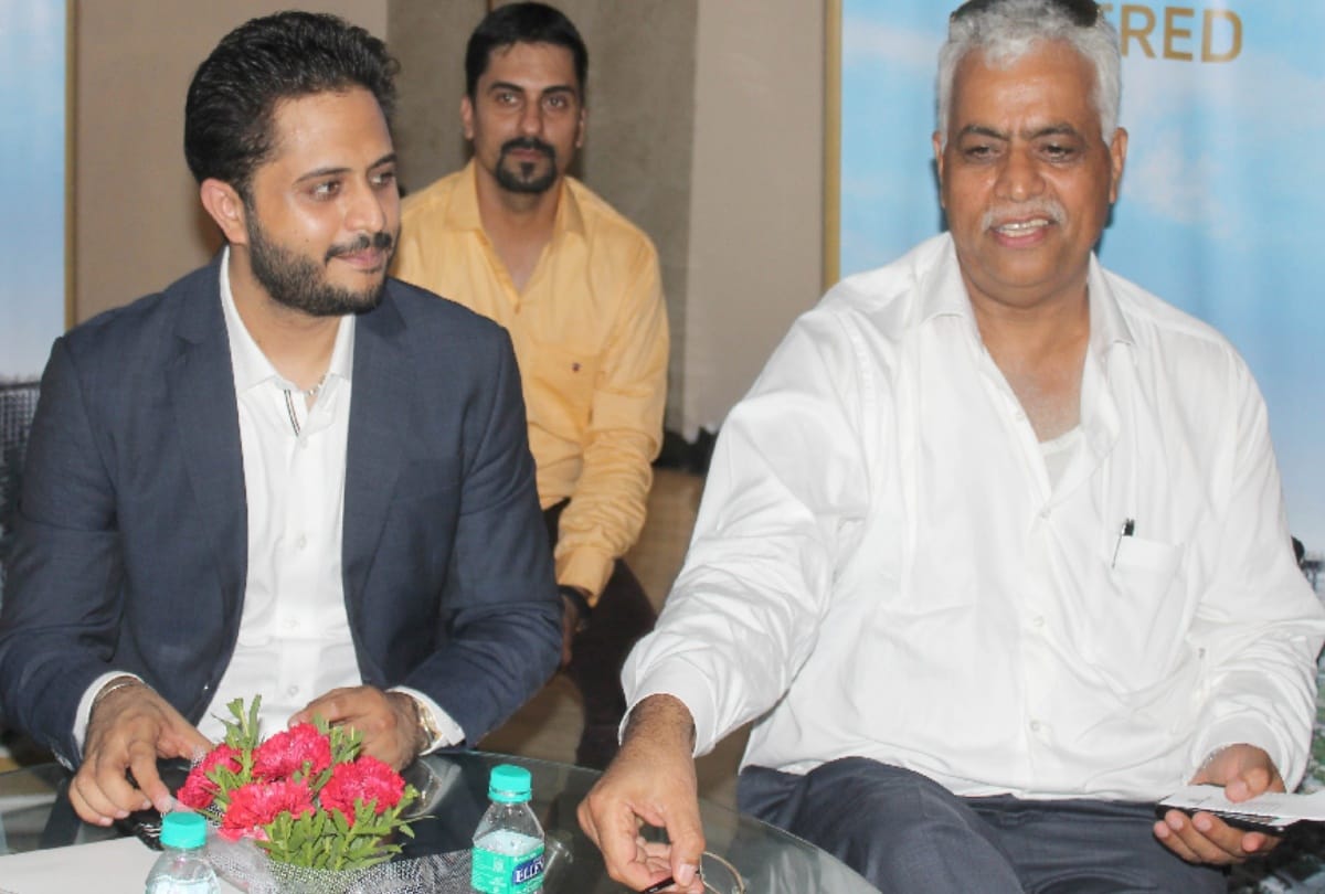 supertech builders promises to give 10 thousand flats in next one and half year