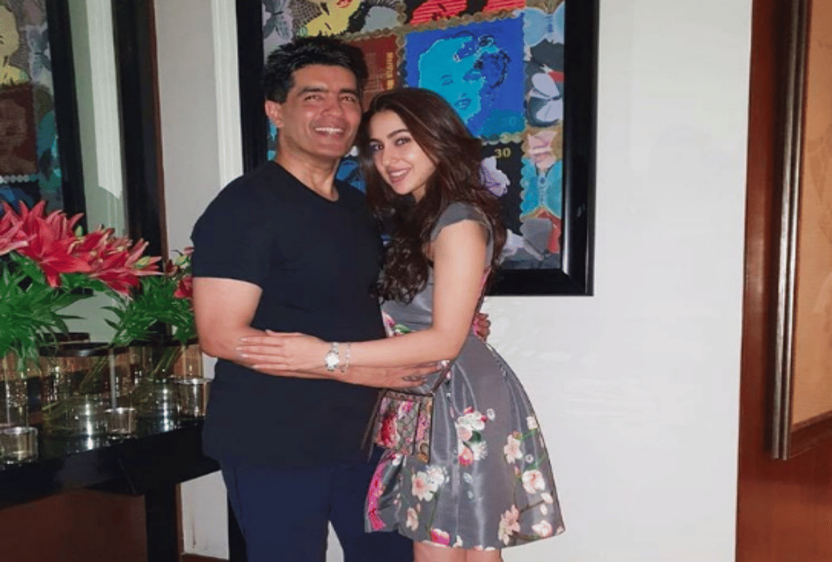 Ananya Pandey Priyanka Chopra and Janhvi Kapoor steal the limelight in Manish Malhotra party