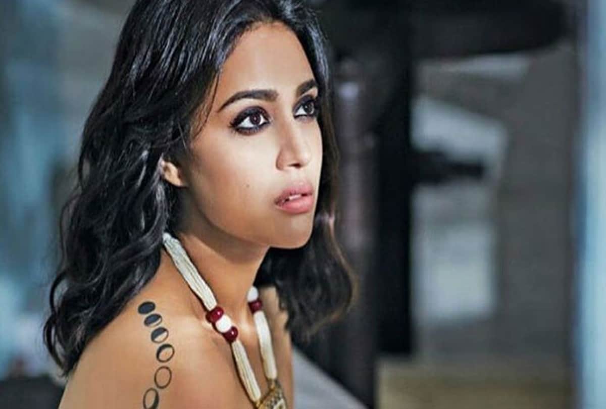 Swara Bhaskar criticised Azam Khan over underwear Shameful remark on bjp leader Jaya Prada