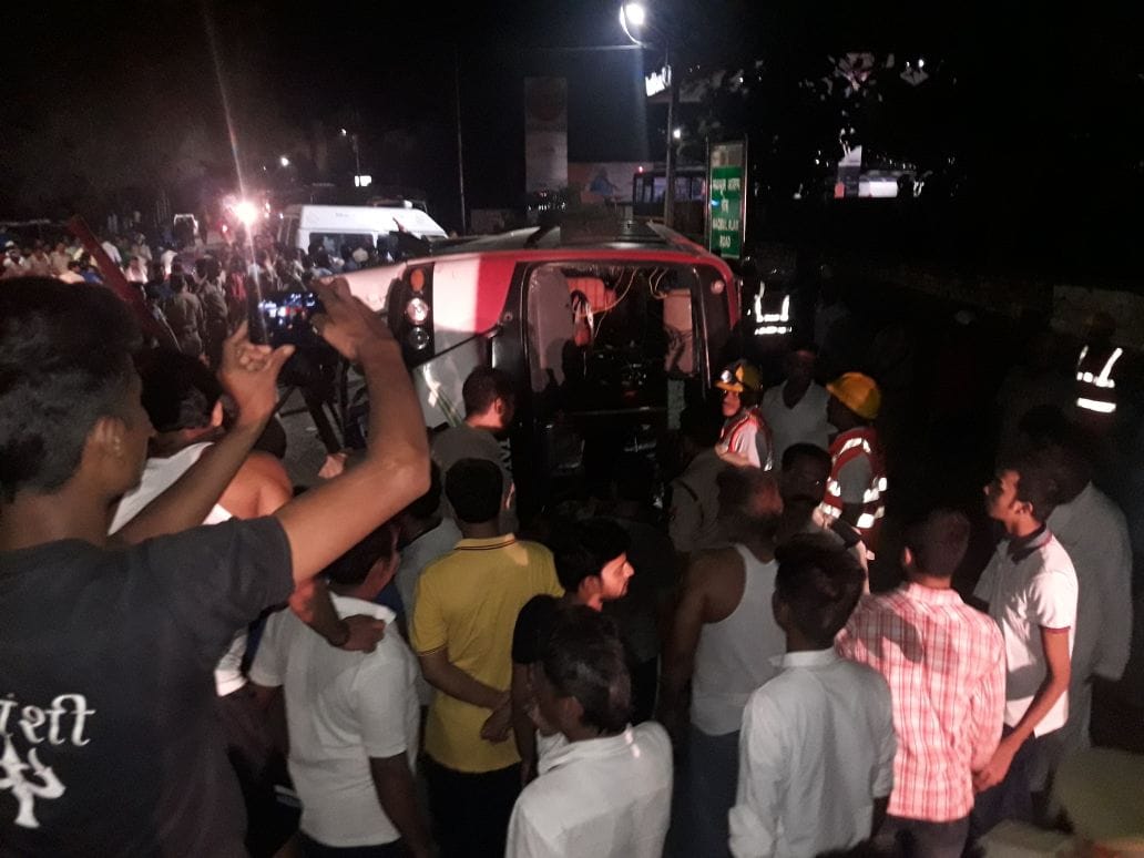 Nepali devotees bus accident in varanasi