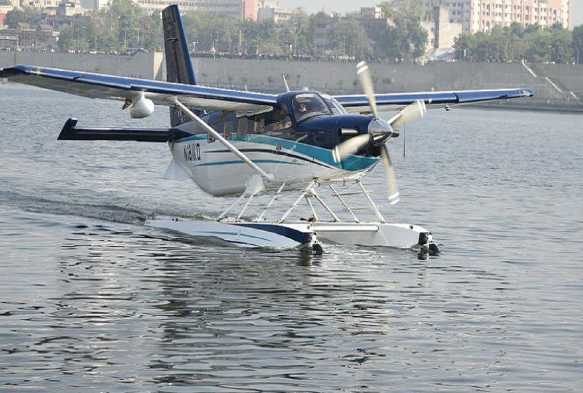Kumbh Mela: Enjoy the aircraft from the Varanasi to Allahabad in the waterway.