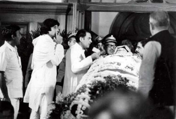 rajeev gandhi and amitabh bachchan relationship story
