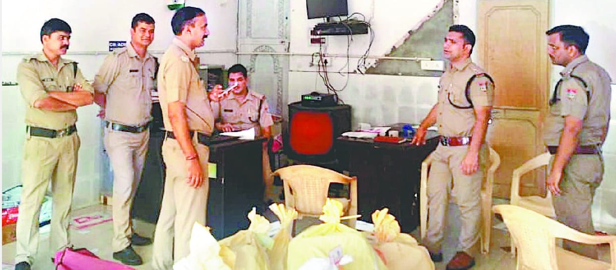 10 lakh rupees stolen from company