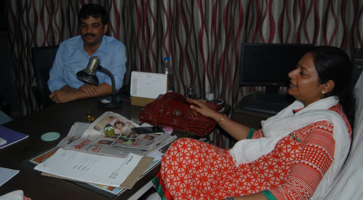 जांच के लिए लखनऊ से आई डिप्टी डायरेक्टरों की टीम