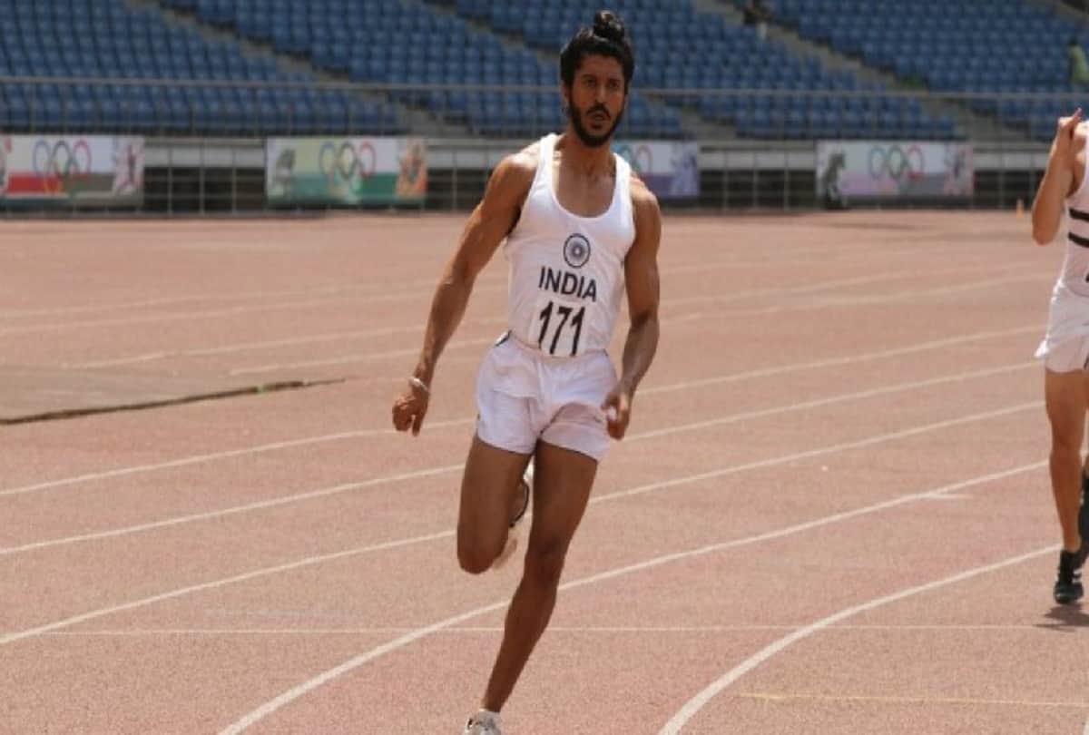 west bengal school book published farhan akhtar photo in place of milkha singh