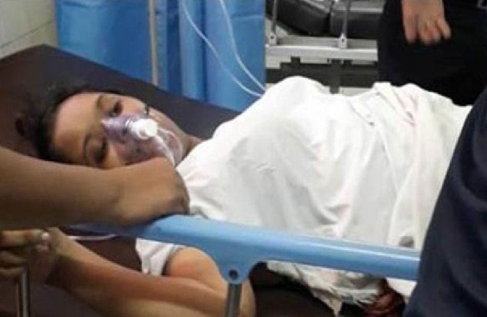 agra schoolgirl gargi sharma death during treatment in mathura
