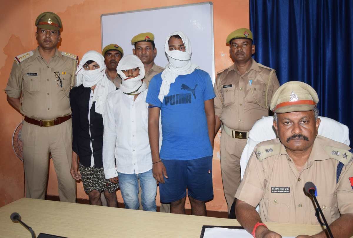 Gangrape victim fire in police station after see accused