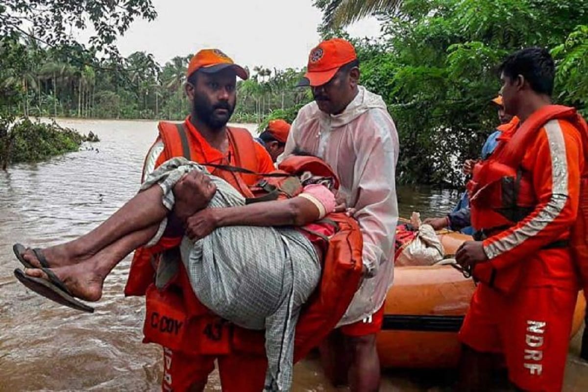 Kerala floods: Gumnam Nayak is bringing a smile on the faces of the badly rain affected people