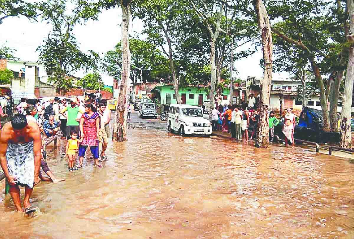 heavy rain in Uttar Pradesh three died