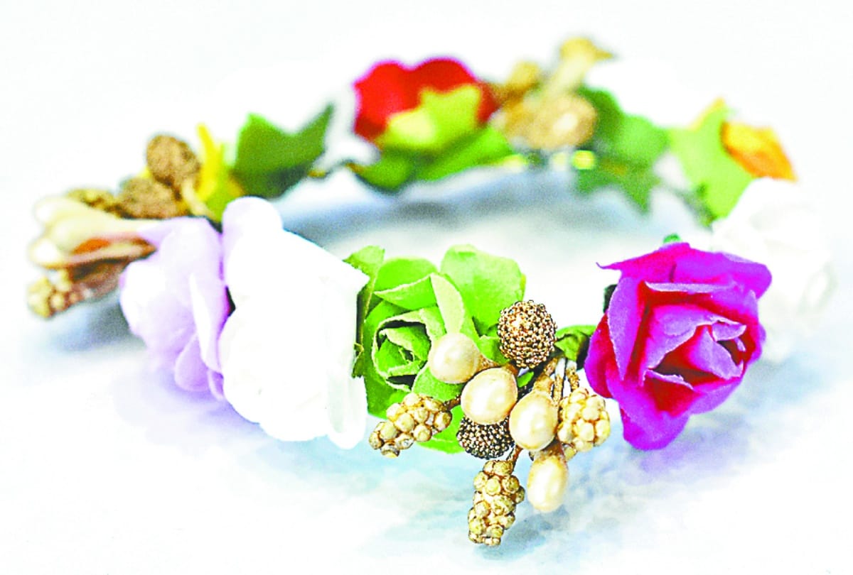krishna janmashtami: here are the best things to buy from markets for Laddoo Gopal see in pics