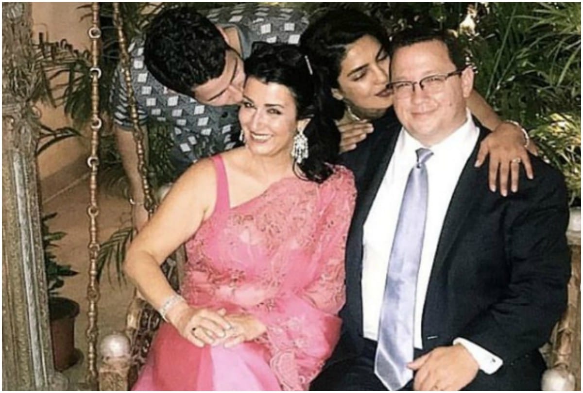 Priyanka Chopra and Nick Jonas engagement party inside pictures