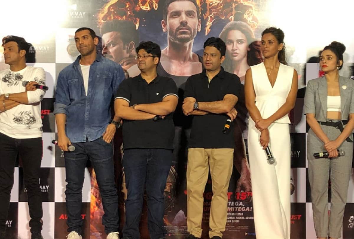 Akshay Kumar Gold and John Abraham Satyameva Jayate box office collection day 4